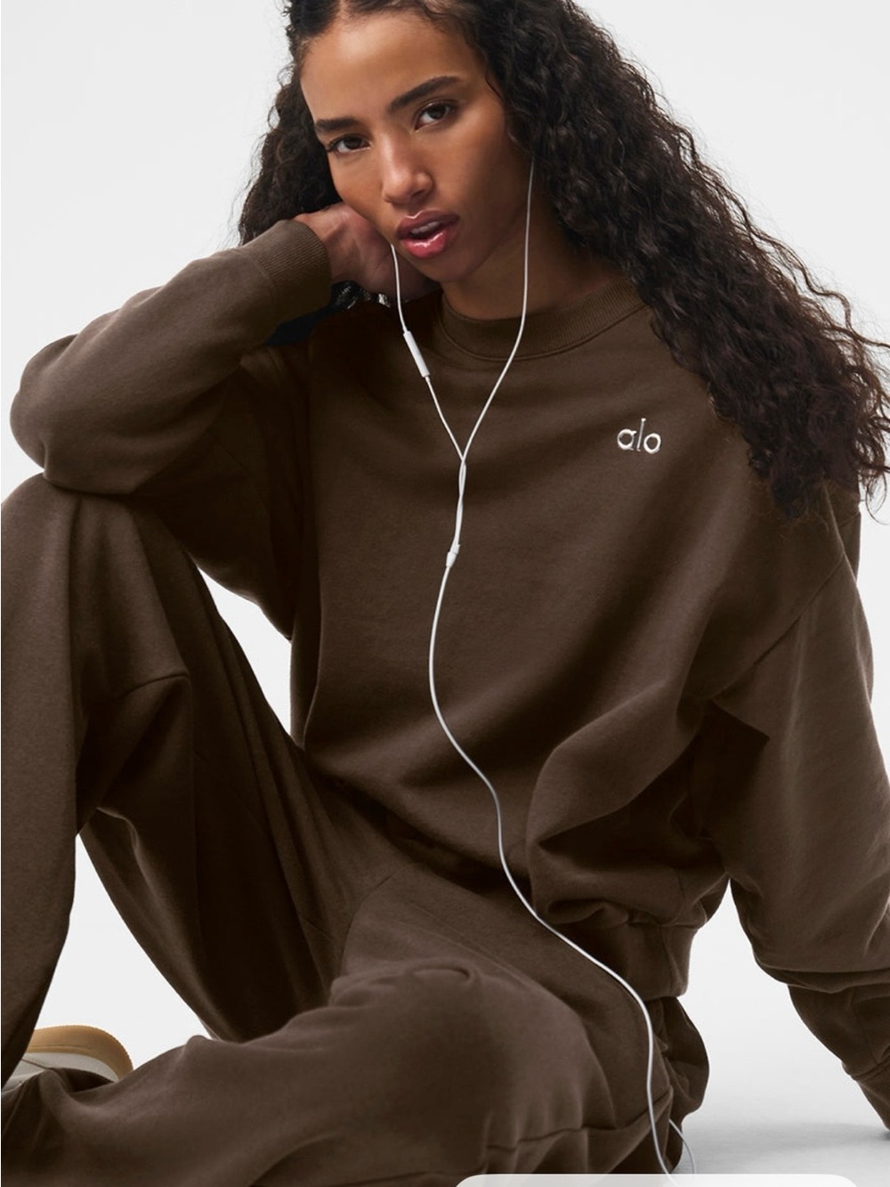 Alo Cozy Crewneck Sweatshirt - Chocolate Brown